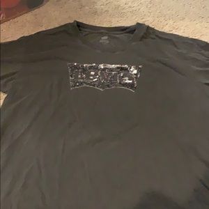 Levi’s t shirt